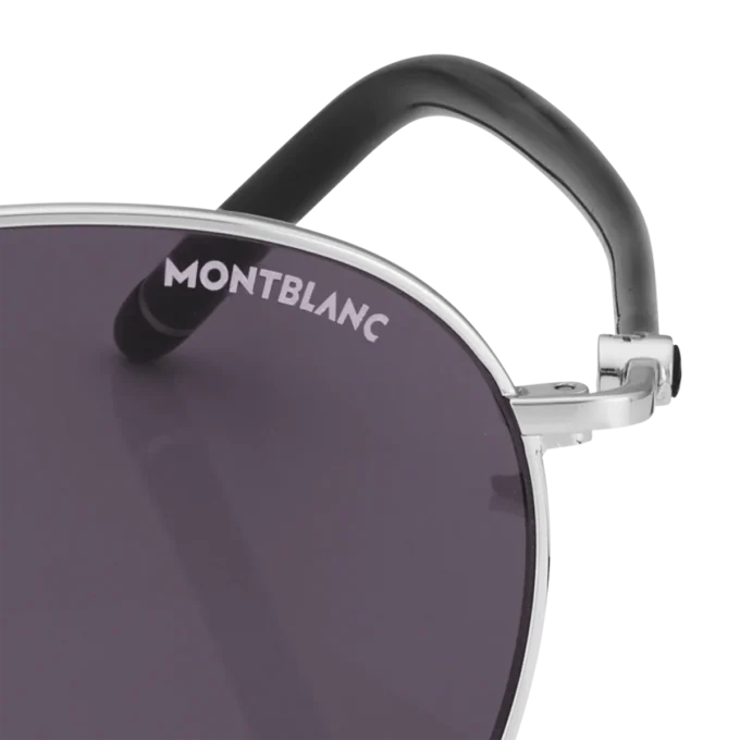 Óculos de sol redondos com armação metálica prateada