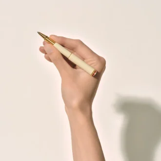 Montblanc Heritage Rouge et Noir «Baby» Edição Especial Rollerball cor marfim